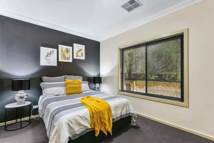 Accommodation on Lansell 2