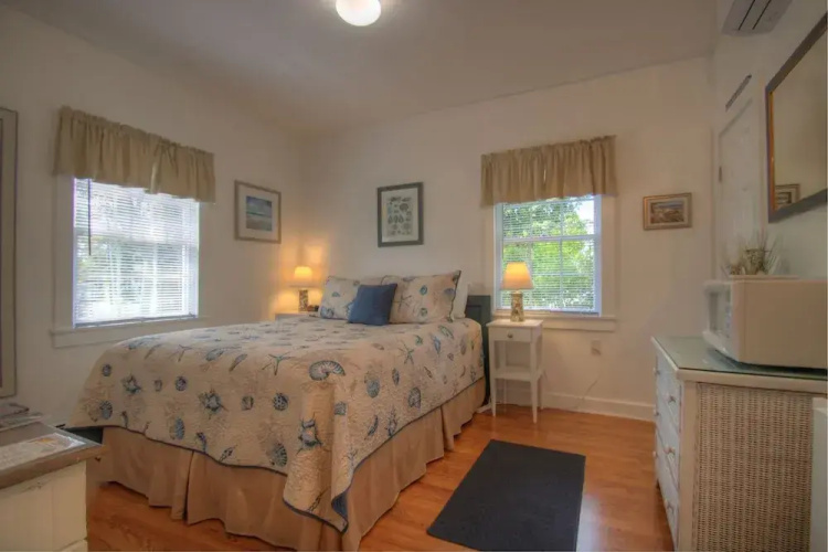 The Tern Inn Bed & Breakfast and Cottages