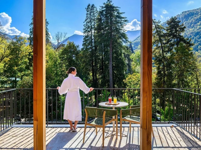 Deluxe Double room with balcony and with mountain view