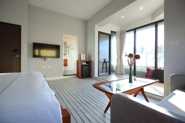 Deluxe Double room with balcony and with sea view