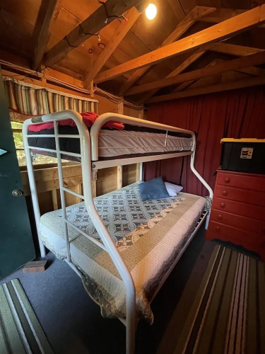 Whip Poor Will Limit 5 1 Bedroom Cottage by RedAwning