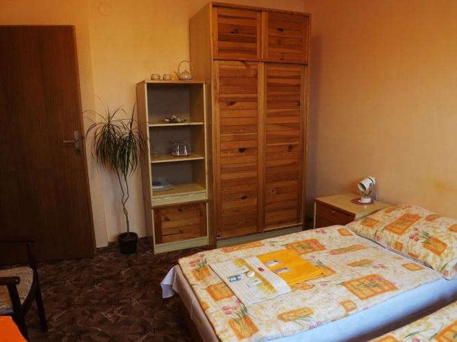 Hotel Avion