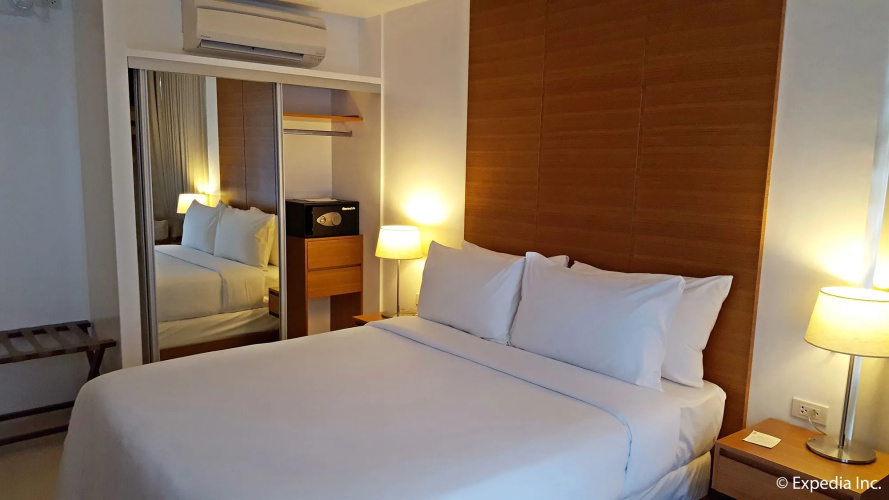 Pontefino Hotel & Residences
