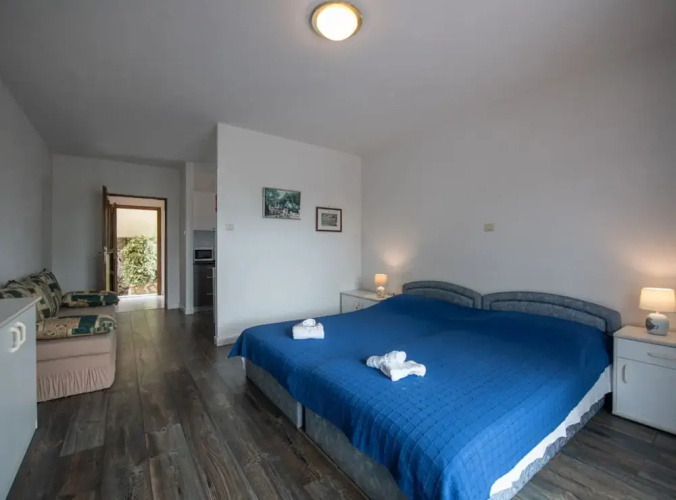 Apartments Mirjana IKA