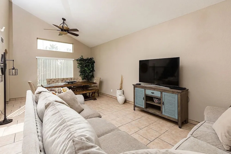 Piute Palace 5BR by Casago
