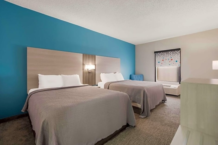 Quadruple Suite