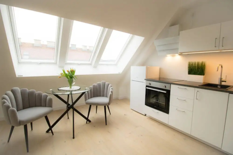 Stylish & Modern Apartment