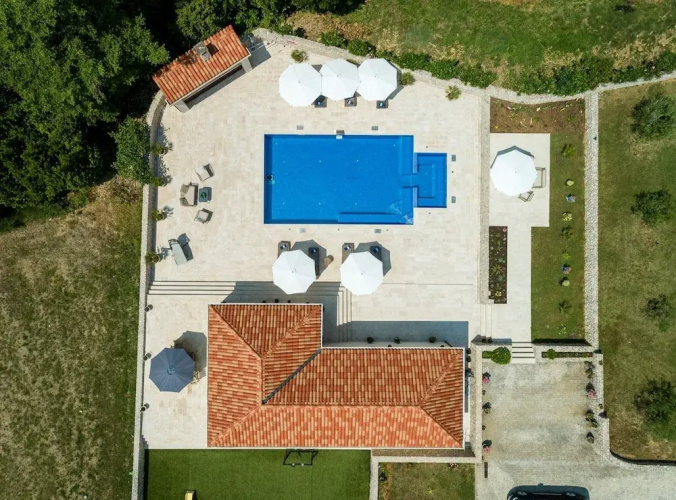 Villa Doline
