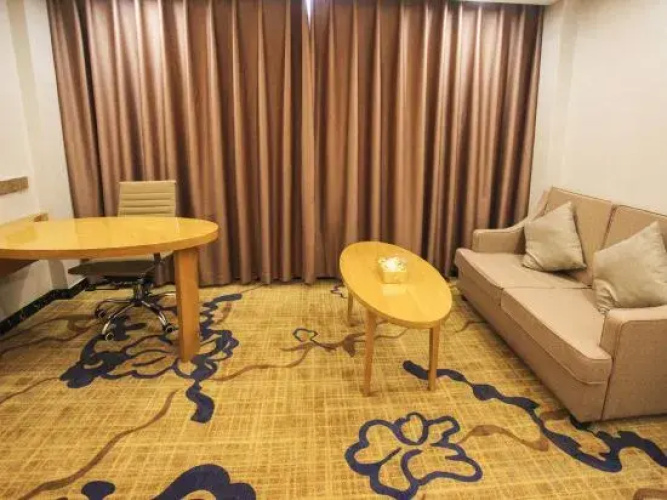 Huayi Hotel
