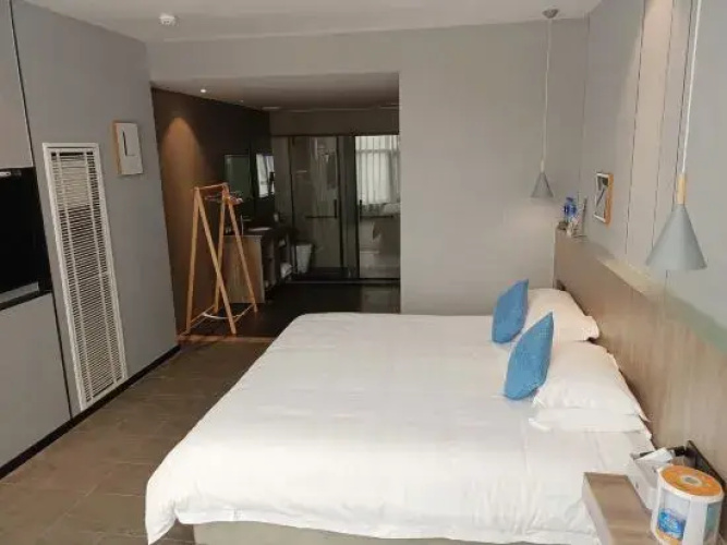 Huangting Hotel