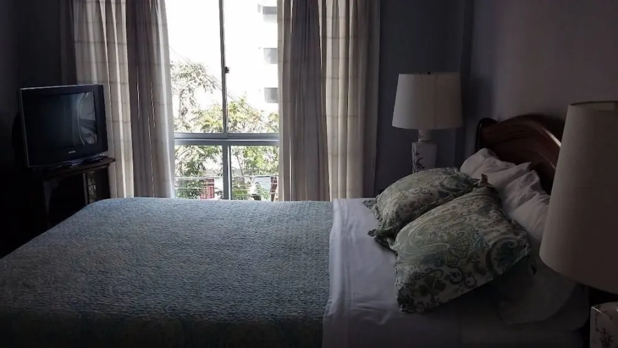 TRAVELSUITES PERU - Porta