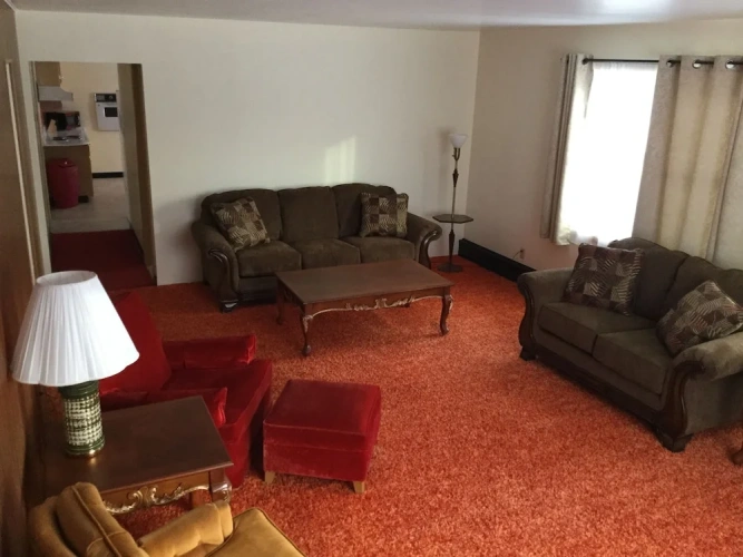 3 Bedrooms Apartment