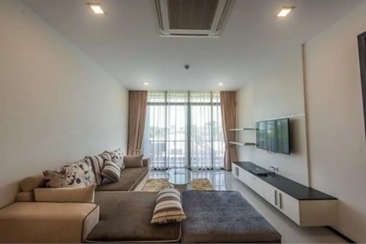 1 Bedroom Luxury Apartment with city view