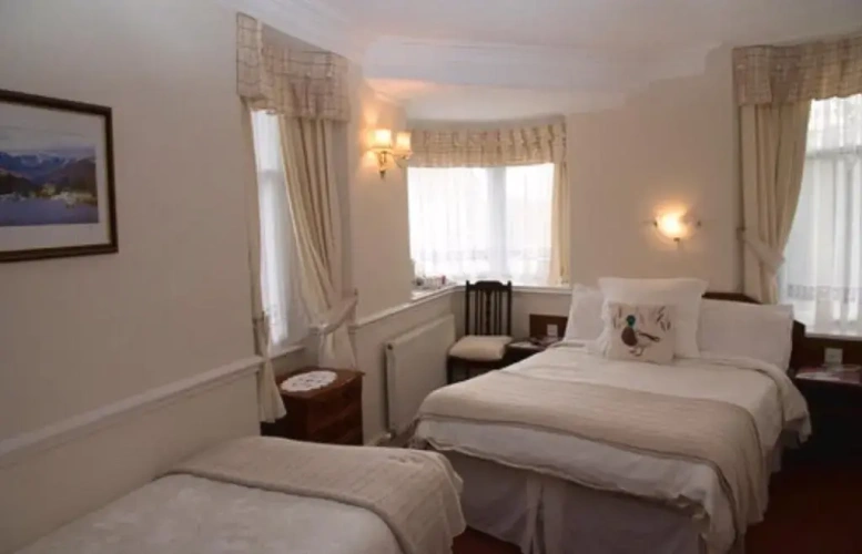 Deluxe Triple Family room