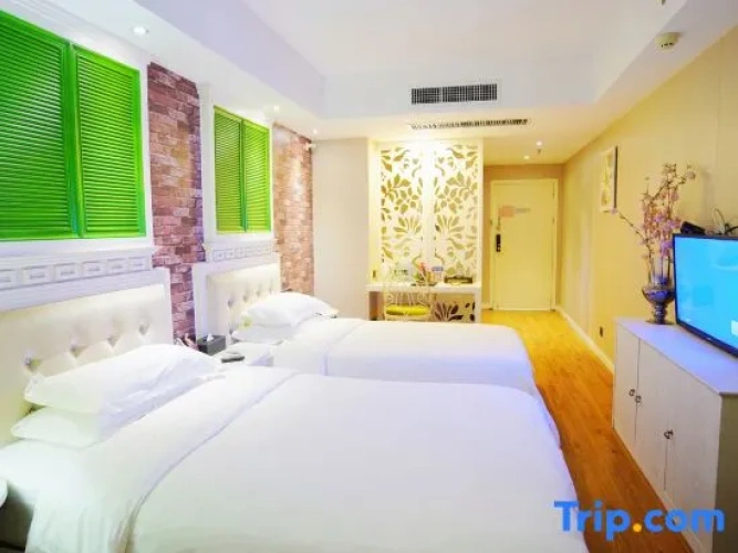 Premium Twin room