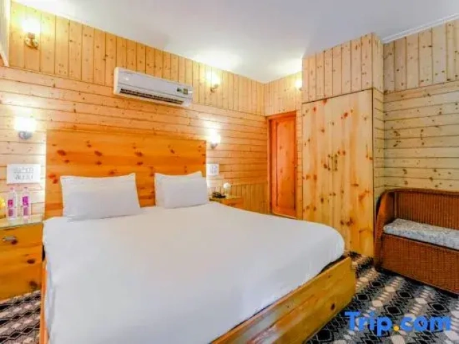 Deluxe Double room with view