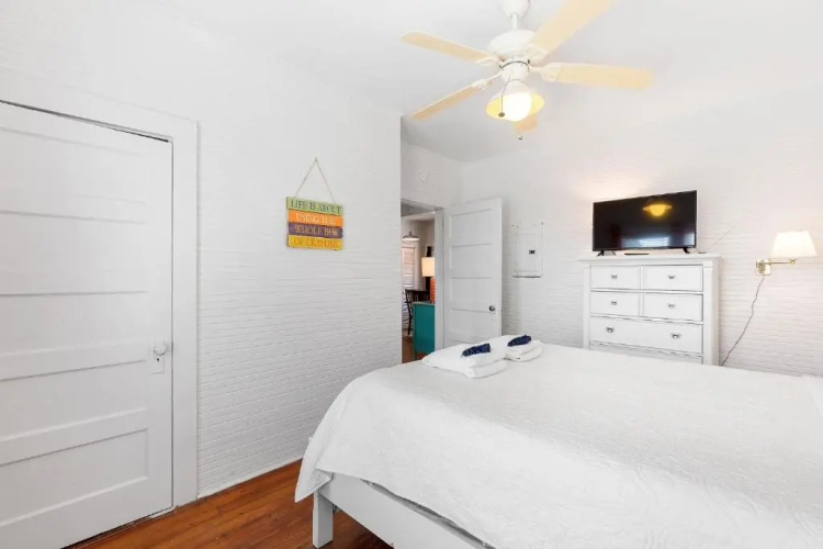 1120 E Arctic Ave - Neptune's Folly - Ocean View