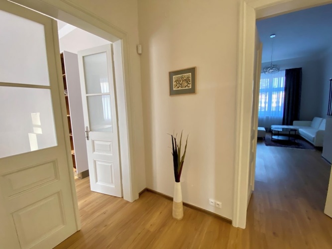 2 Bedrooms Deluxe Apartment