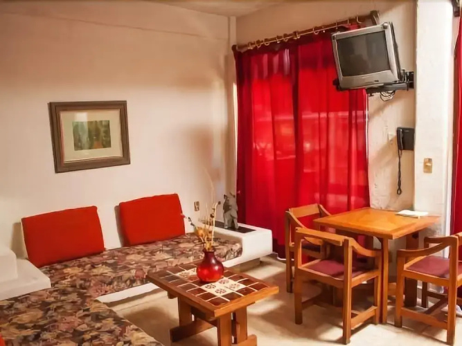 Hotel Solimar Inn Suites