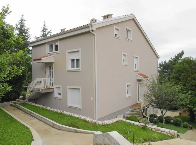 1 Bedroom Apartment with sea view