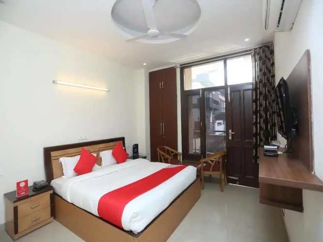 Crystal Residency By OYO Rooms