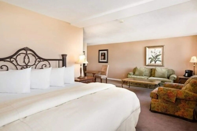The Senator Hotel & Conference Centre Timmins