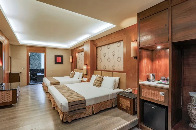 Standard Quadruple room with mountain view