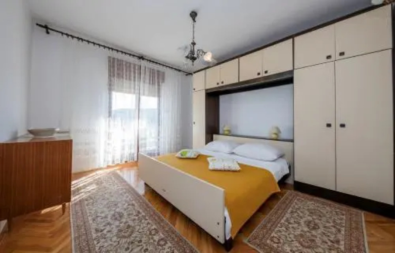 Apartment Ante 2917