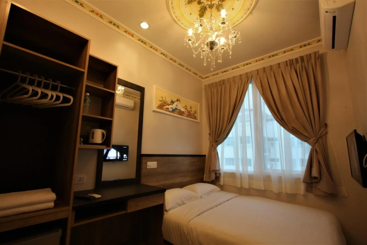 Superior Double room with city view