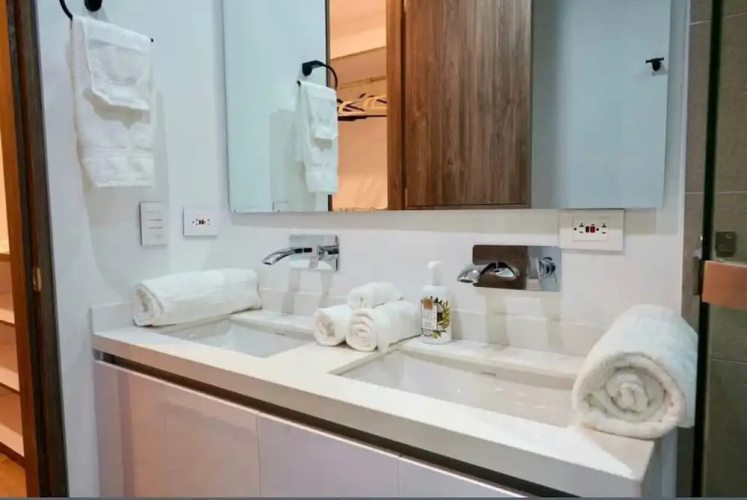Unique 3 BR Apartment in Usaqu n