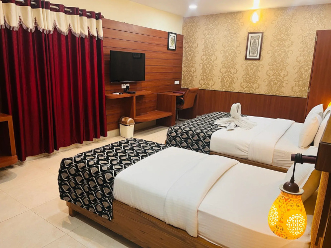 Sarojinee Residency