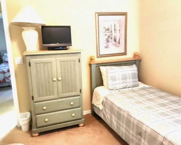 3 Bedroom Budget Home - Private Pool