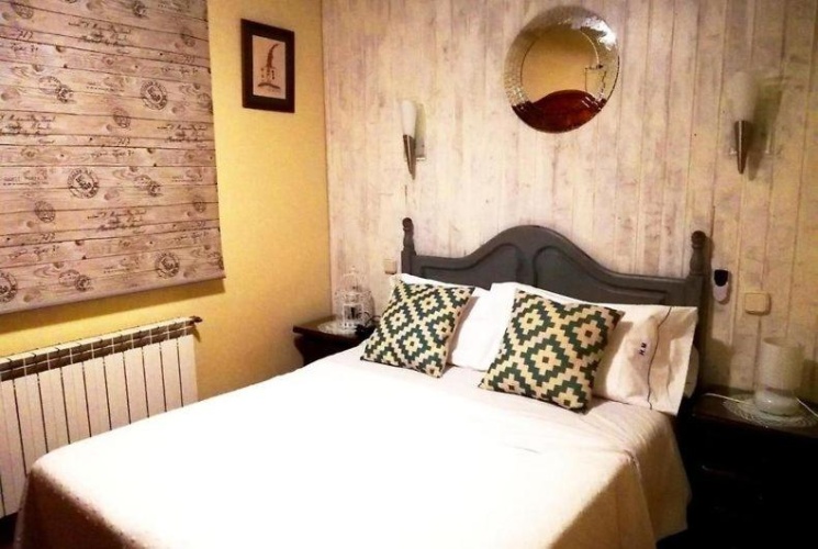 Standard Triple room with view