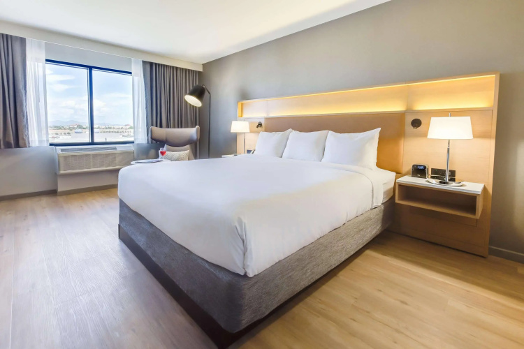 Radisson Hotel Phoenix Airport