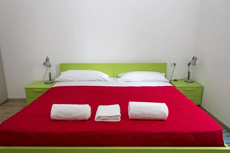 Center 2