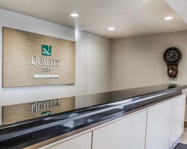 Comfort Suites