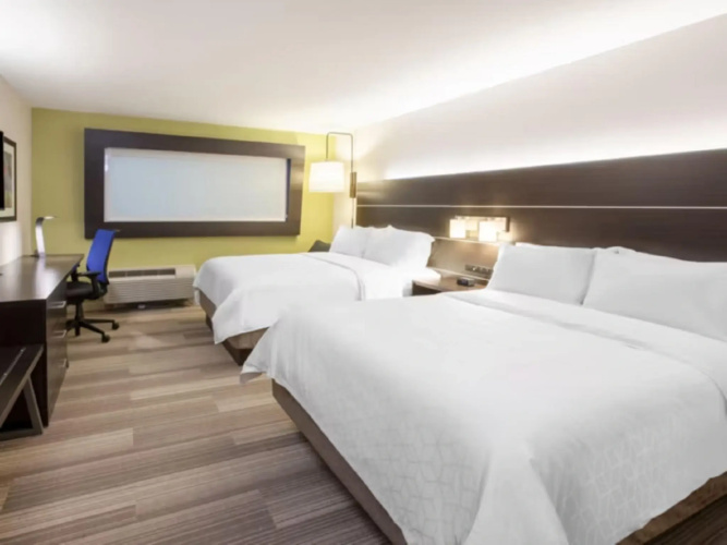Holiday Inn Express & Suites Bardstown by IHG