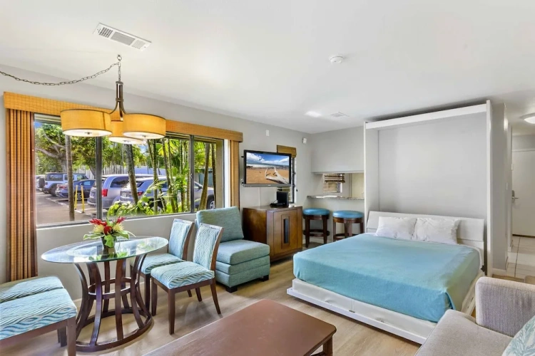 Suite with balcony