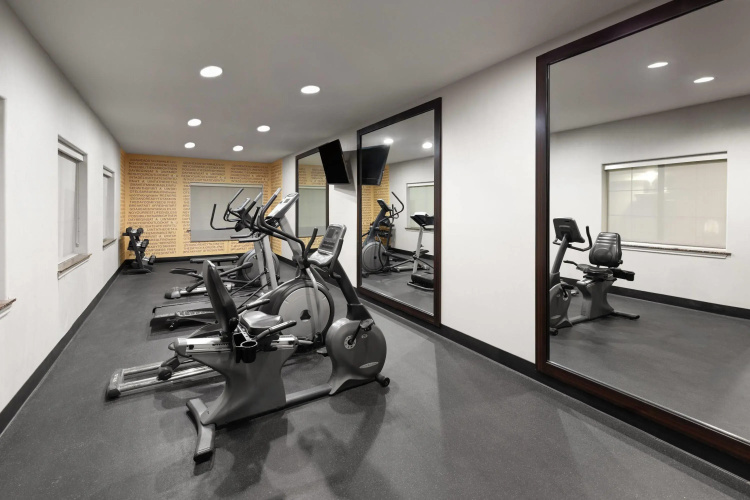 La Quinta Inn & Suites by Wyndham Kyle - Austin South
