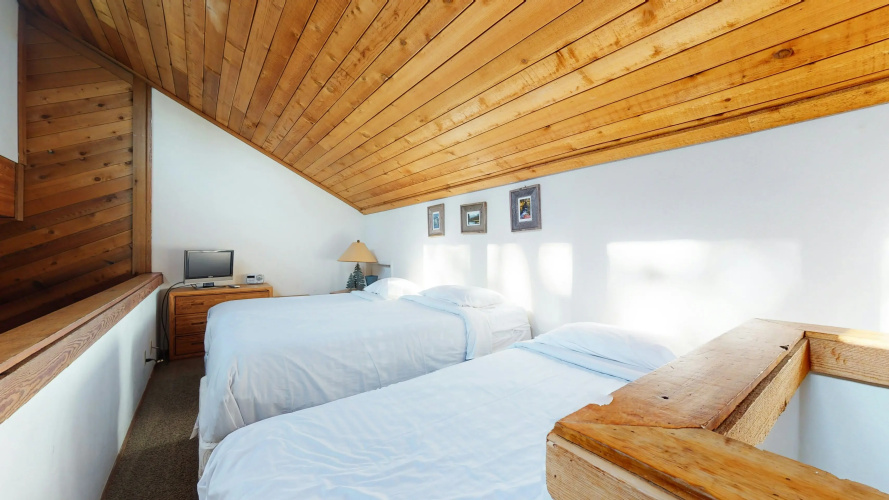 Mammoth Sierra Townhomes #32