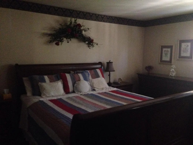 Switzerland Haus Bed & Breakfast Inn