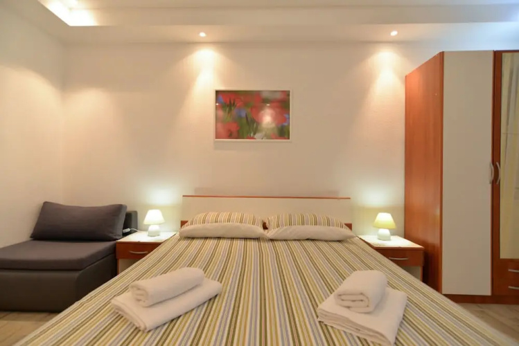 Apartment 167