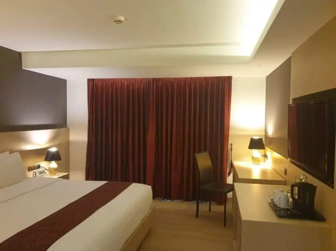 Premier room