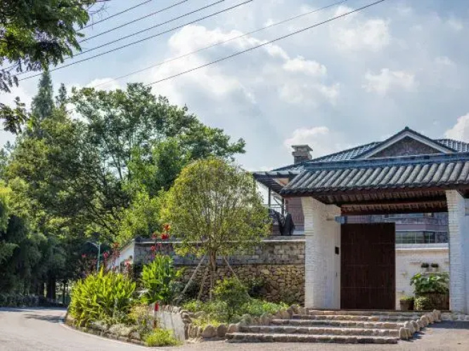 Wutong Shouwang Hostel