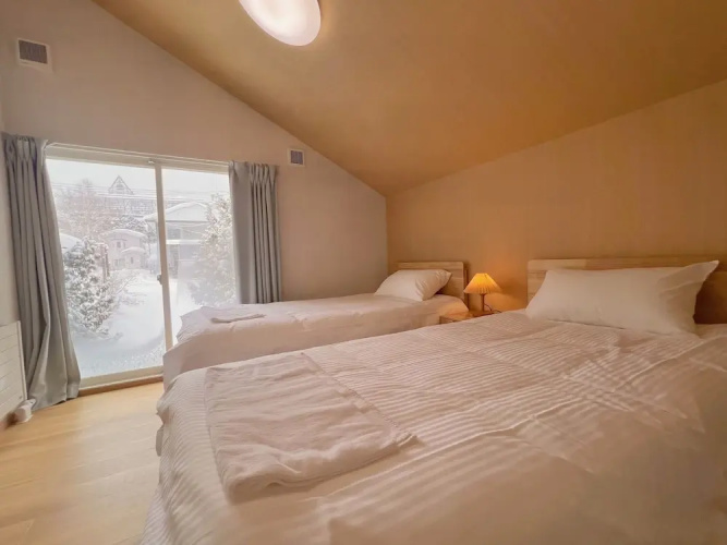 Snowball Hostel