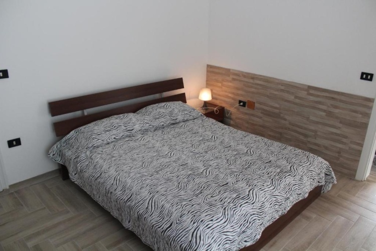 2 Bedrooms Villa