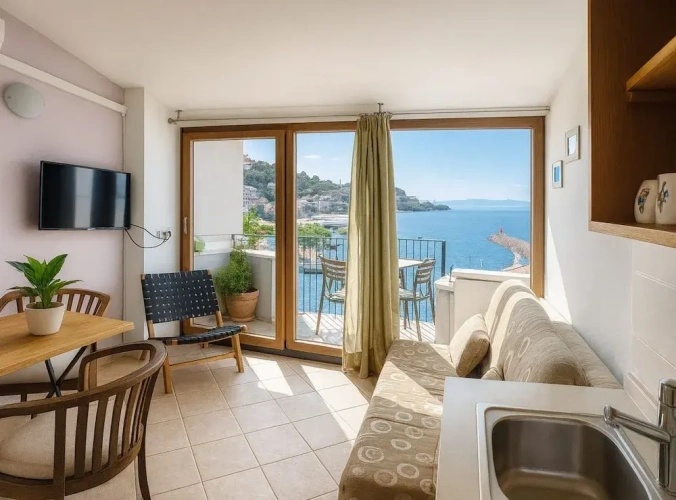 1 Bedroom Apartment with balcony