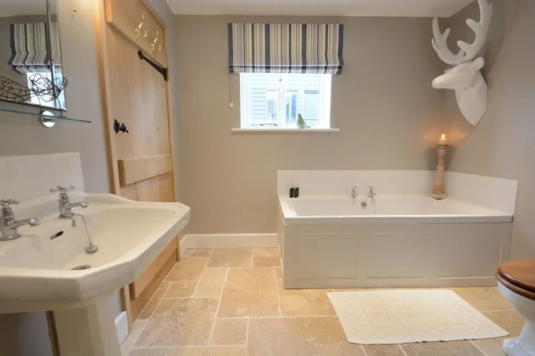Bird Cottage, Burgh