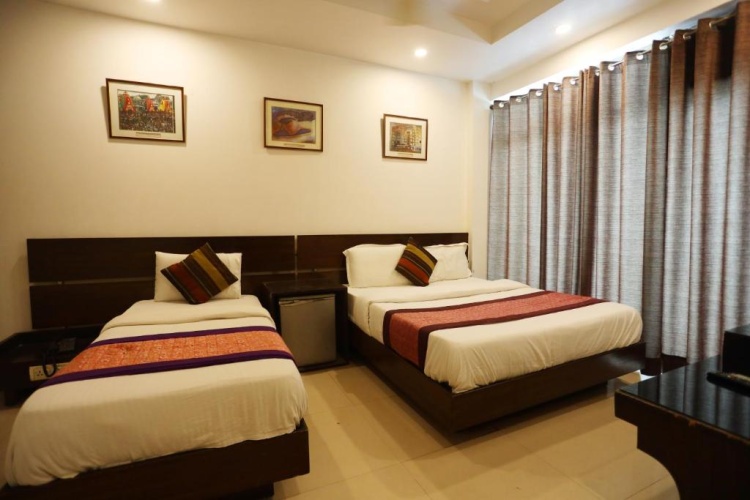 Deluxe Triple room
