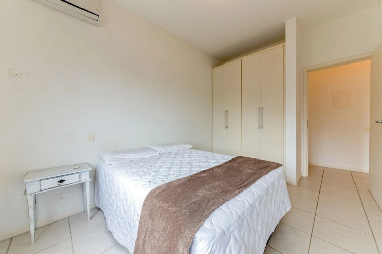 Apt With Pool 250m From Jurere Beach Aya201